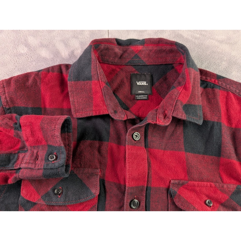 Vans Mens Small Red Black Buffalo Plaid Flannel Shirt Classic Fit Long Sleeve